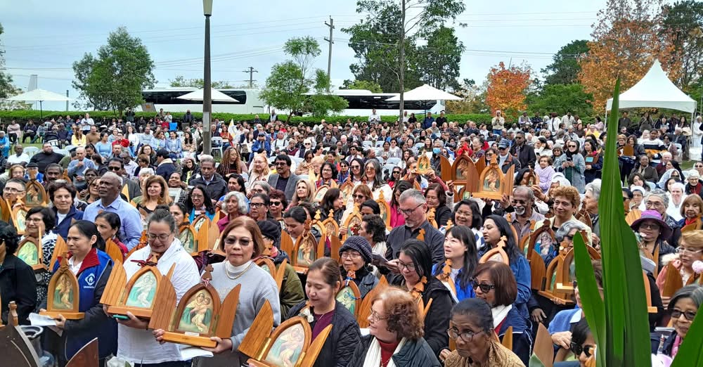Marian Pilgrimage Brings Many People to Mulgoa, Australia