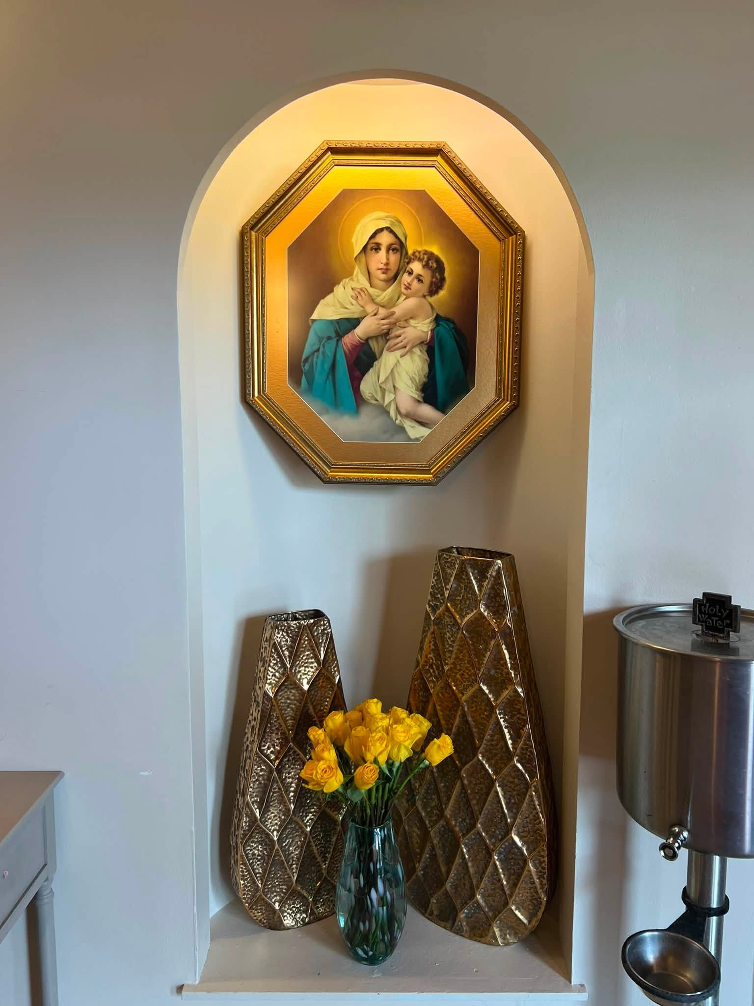 EN: Today MTA you have been enthroned, what a blessing for Saint Rita Catholic C