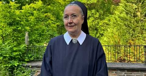 Hna. Elizabet Parodi, nos cuenta de la Venerable Hna. Emilie Engel: una escuela